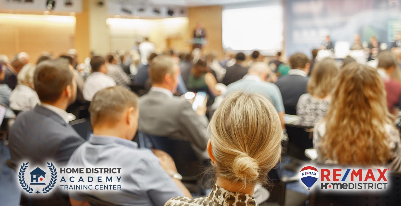 Formazione di eccellenza  <br>per consulenti immobiliari di successo: <br>benvenuti all’Academy di Remax Home District.
